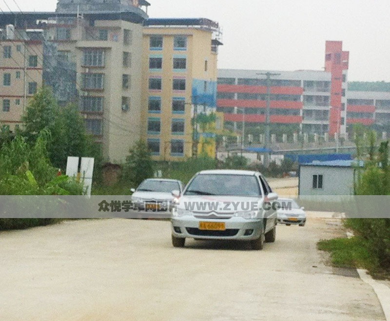 鵬程駕校小車上坡路場地