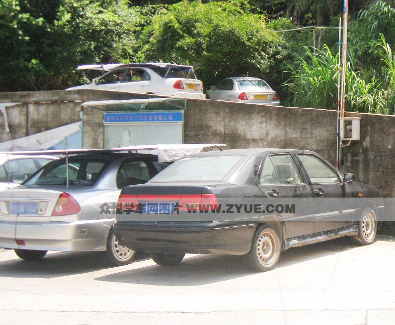 五礦駕校教學(xué)用車